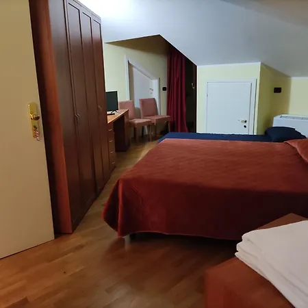Hotel Palas 4*