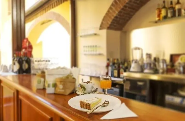 Hotel Palas فندق