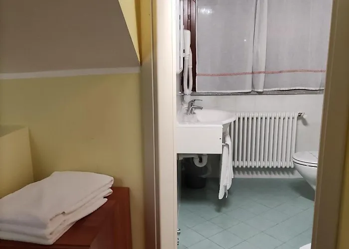 מלון Hotel Palas 4*