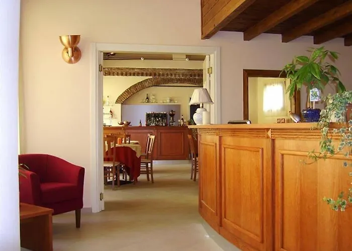 Hotel Palas מלון