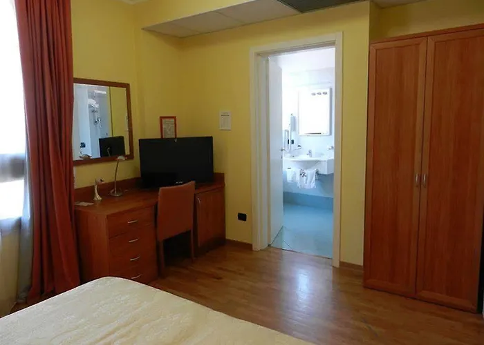 Hotel Palas מלון